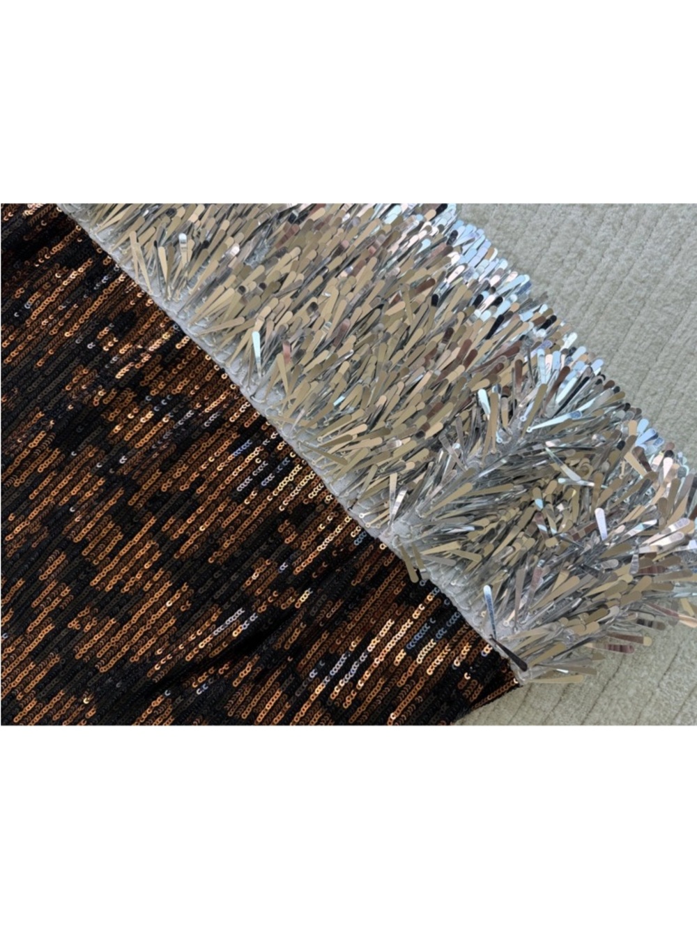 Like new! Rachel Comey Cater Skirt in Black, Bronze, and Silver Sequins Size 4! - Picture 2 of 3